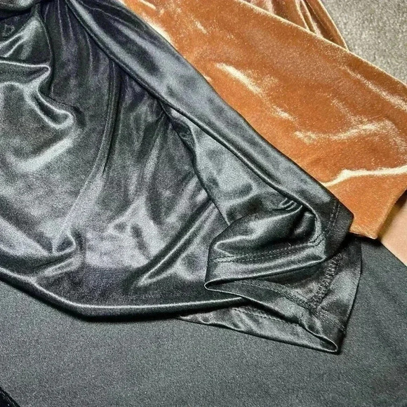 THML Black and Brown Spaghetti Strap Stretch Velvet Wrap Dress Size S NWT - Picture 5 of 8